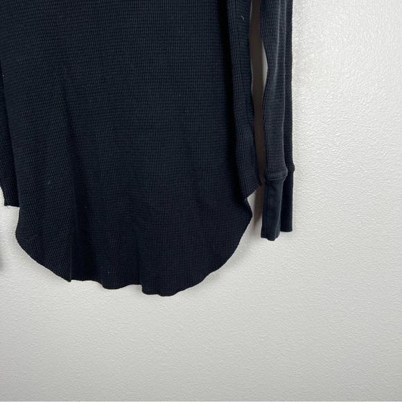 ARITZIA The Group Babaton Waffle‎ Knit Long Sleeve Turtleneck Black Sz M - Picture 3 of 7